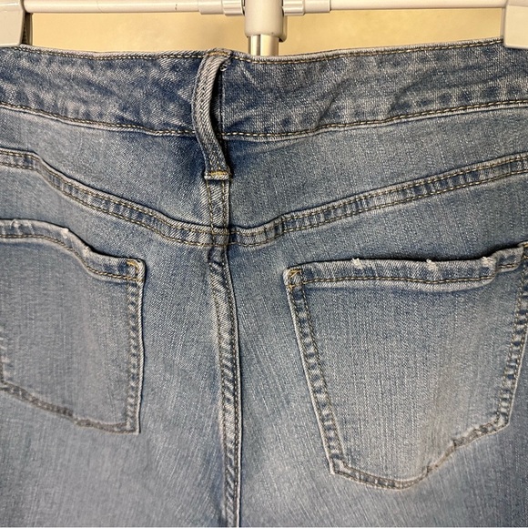 Nine West Light Blue Women Capris - Picture 4 of 4